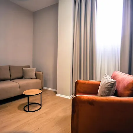 Western The Met 4* Тирана