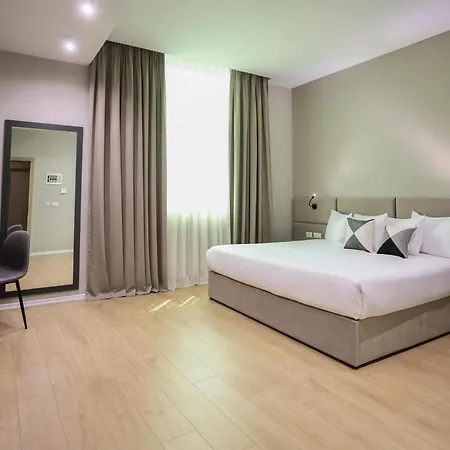 Western The Met 4* Тирана